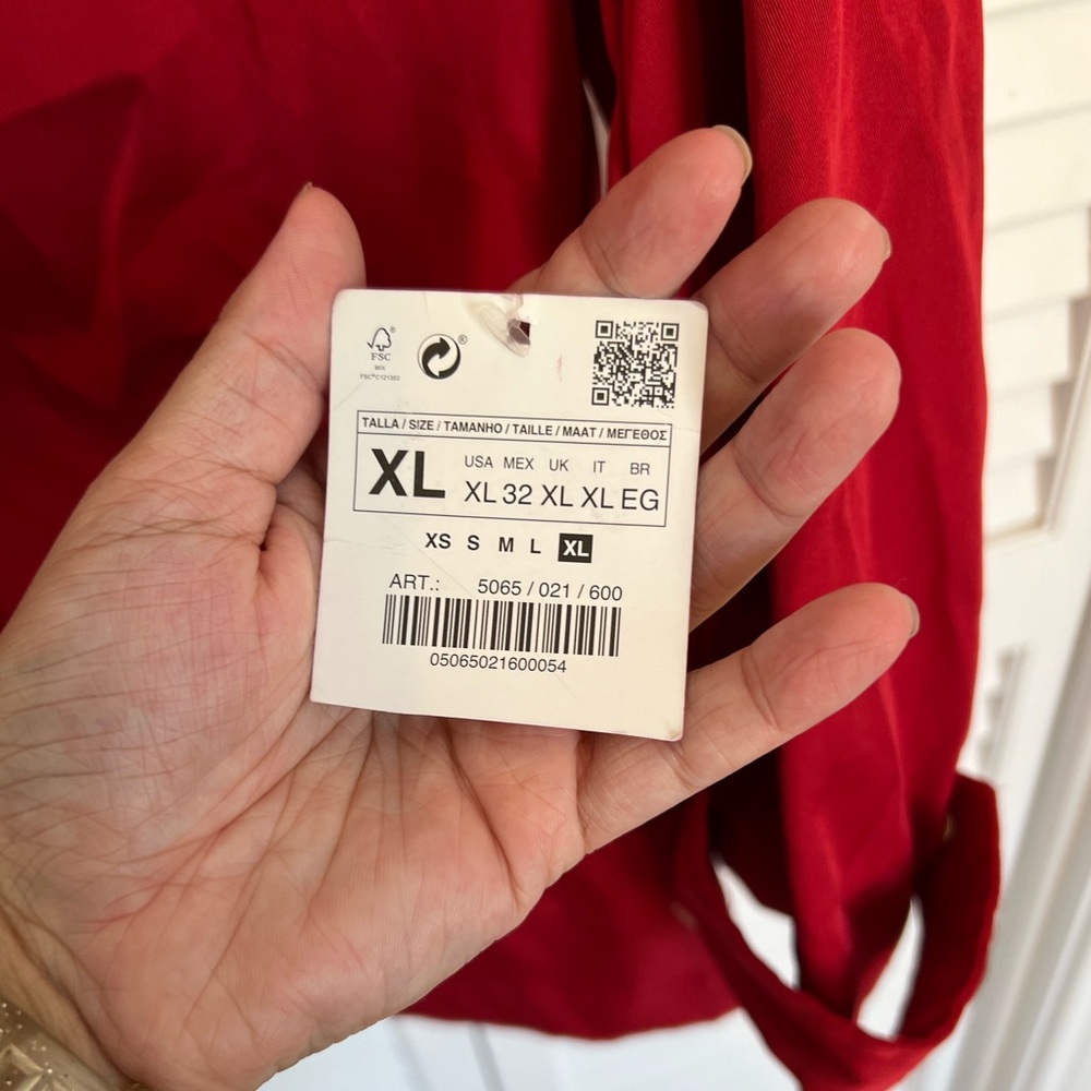 NWT!!! ZARA basic red lightweights jacket. - Picture 6 of 9